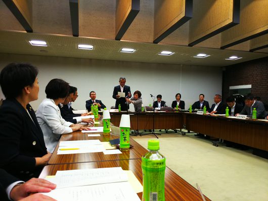 厚木基地周辺市議会基地対策協議会総会へ