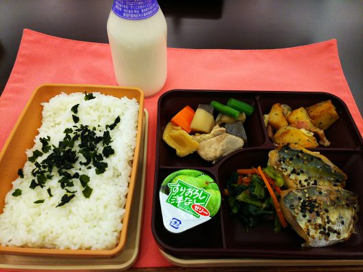 中学校給食を頂く！